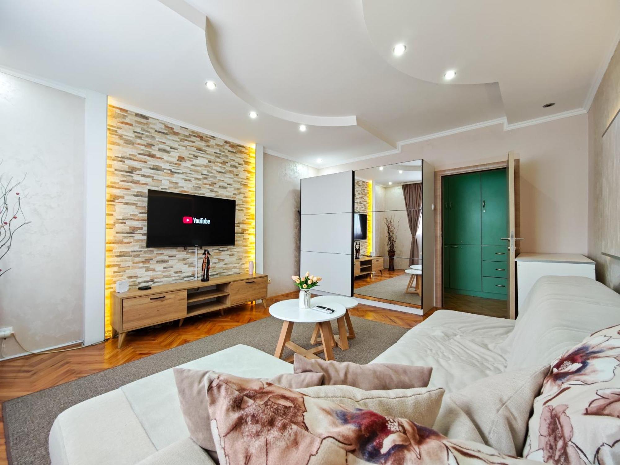 Apartman Julija Долни Милановац Екстериор снимка