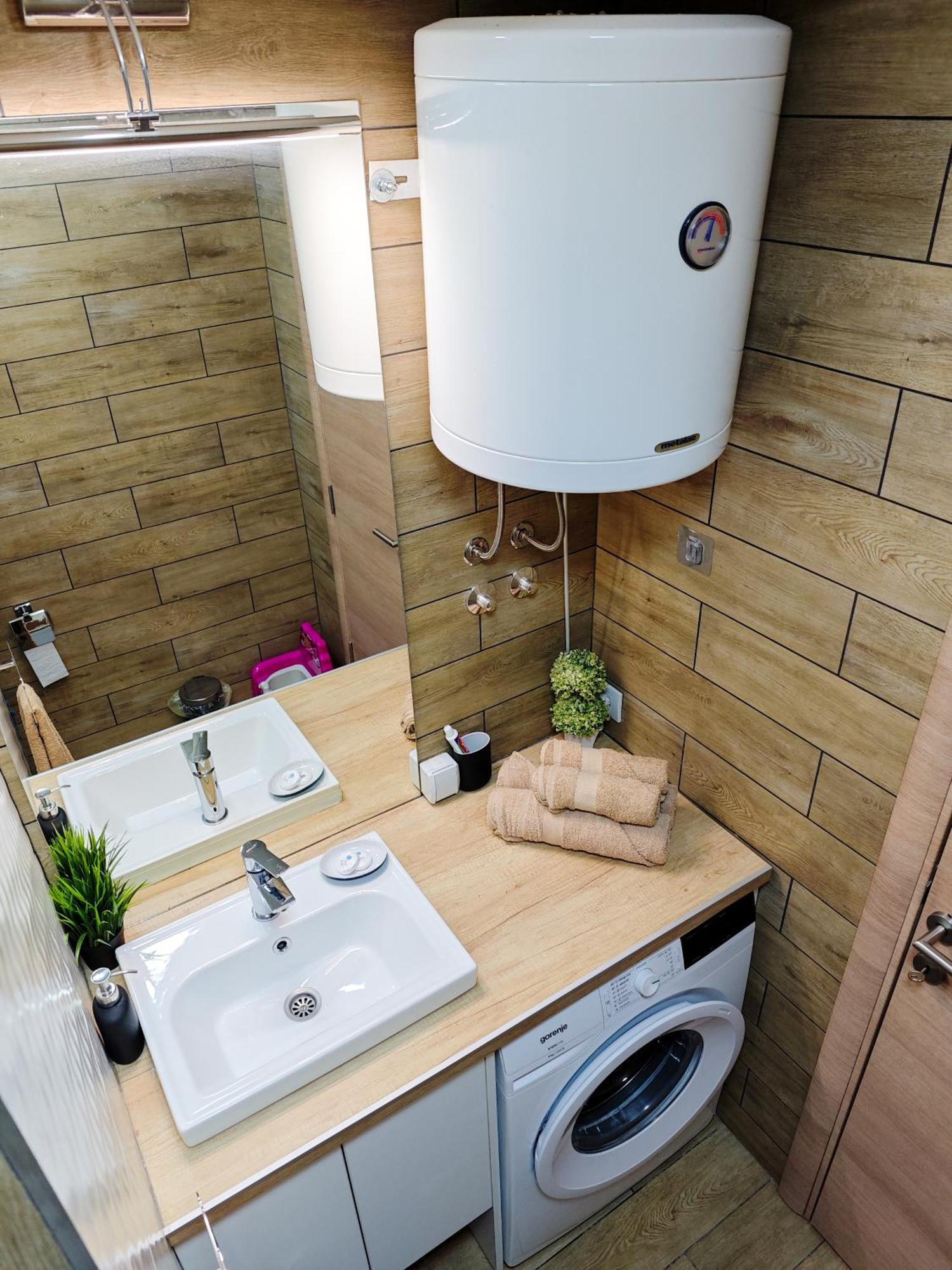 Apartman Julija Долни Милановац Екстериор снимка