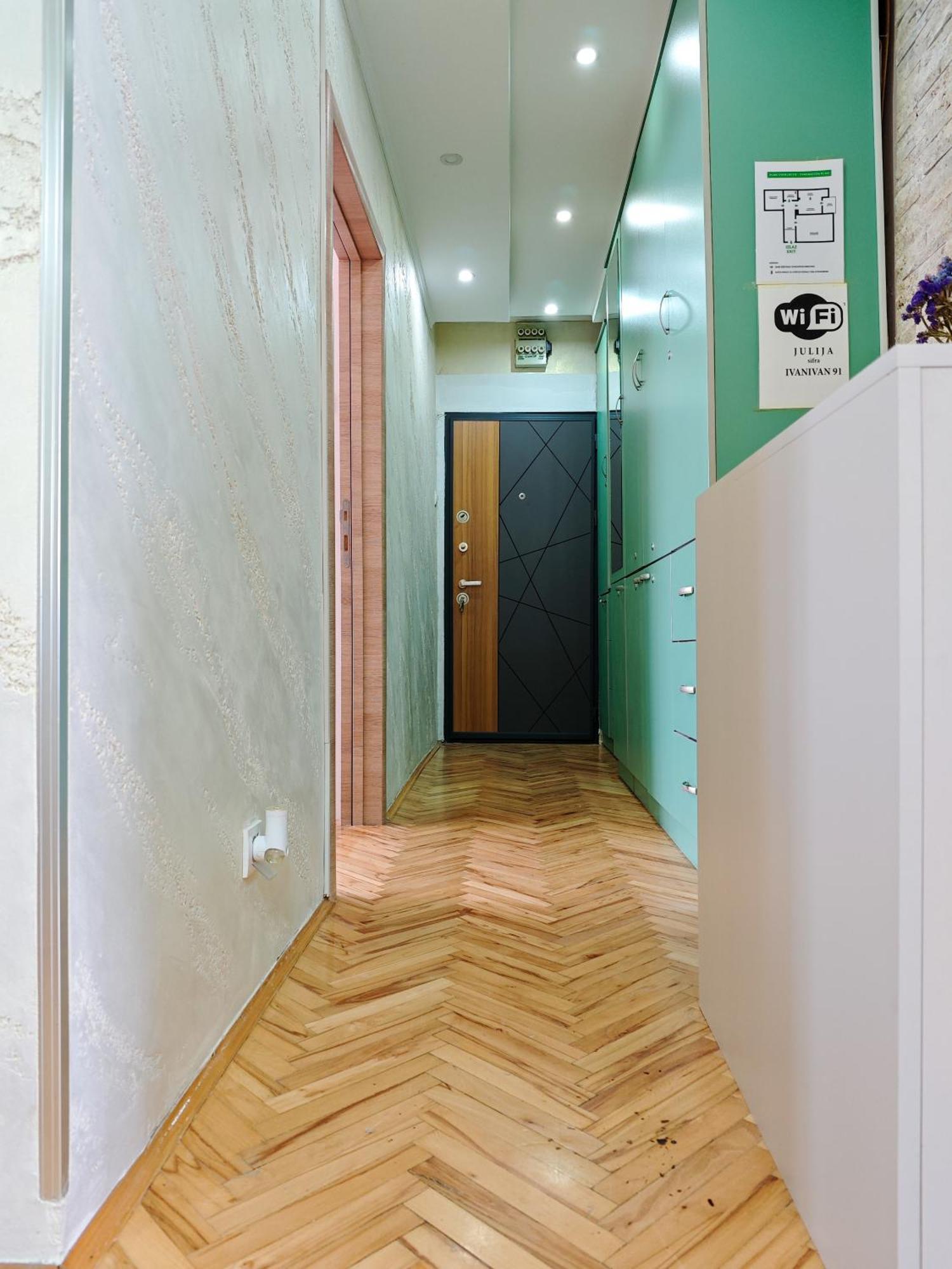 Apartman Julija Долни Милановац Екстериор снимка