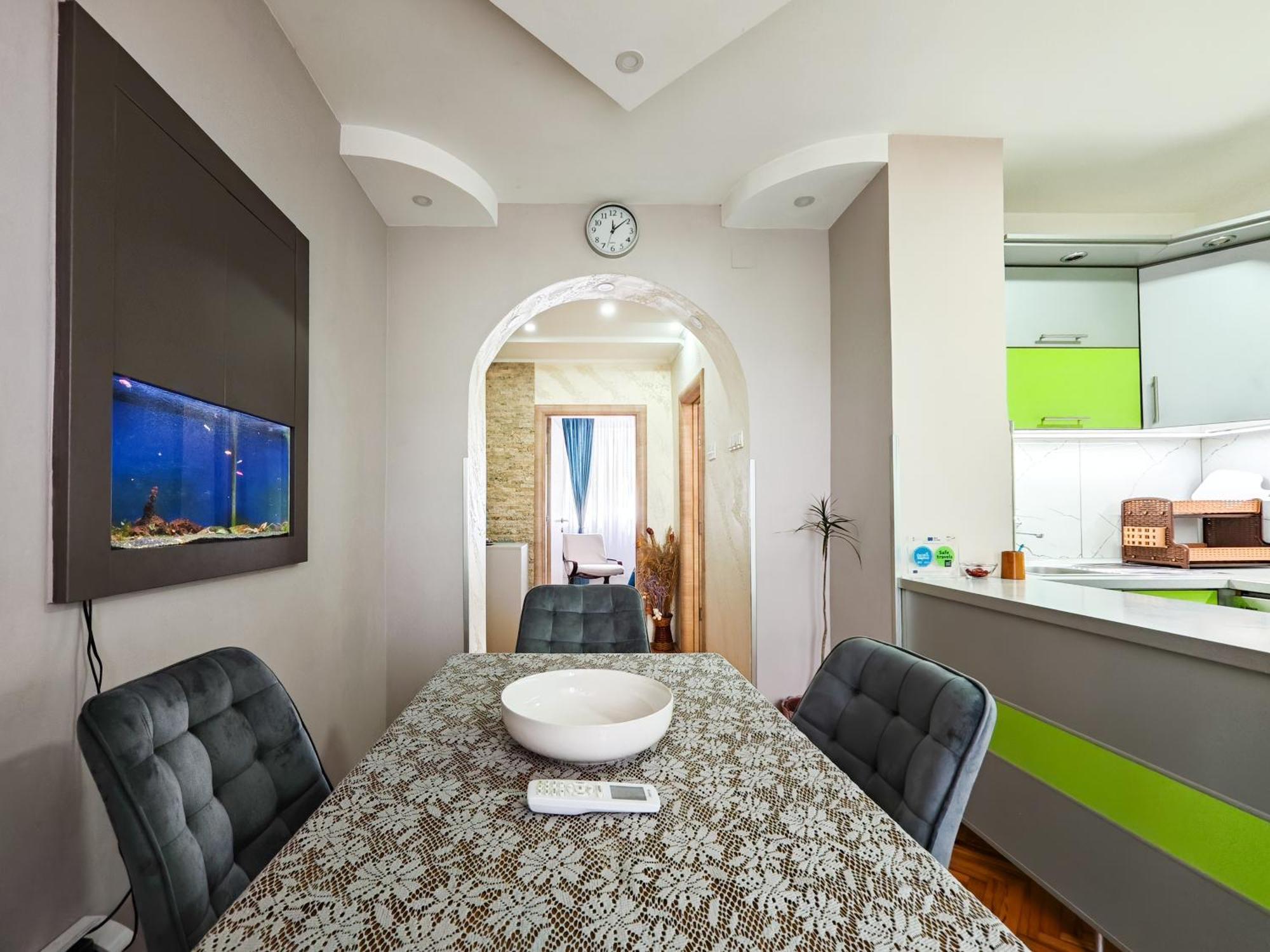 Apartman Julija Долни Милановац Екстериор снимка
